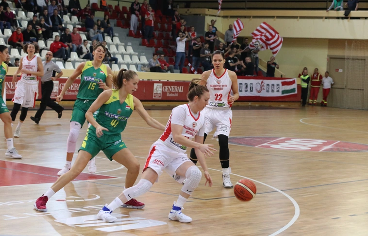 Nagy küzdelem, vereség a szezon első rangadóján 