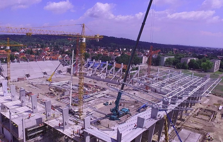 Mutatjuk madártávlatból az új arénát!