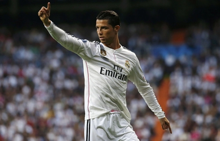 Cristiano Ronaldo a világ legjobban kereső labdarúgója