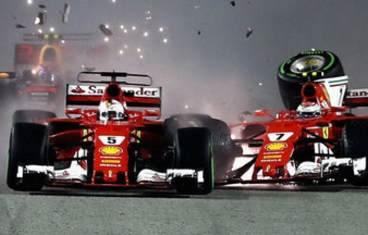 A Ferrari betlizett, Hamilton simán nyert Szingapúrban