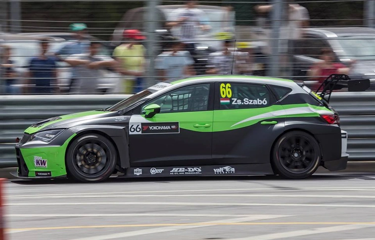 Hivatalos: marad a miskolci pilóta a WTCC-ben!