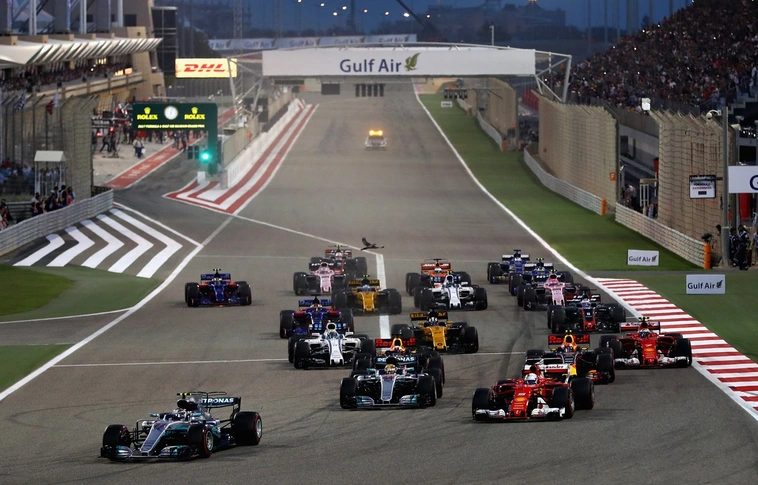 Vettel győzött és vezet az összetettben