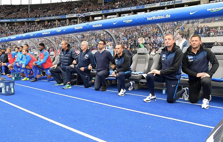 Dárdai Pálék csatlakoztak a térdelők mozgalmához