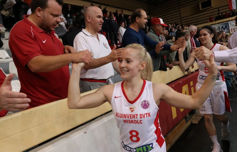 A jó második félidei játék győzelmet ért az Európa Kupában