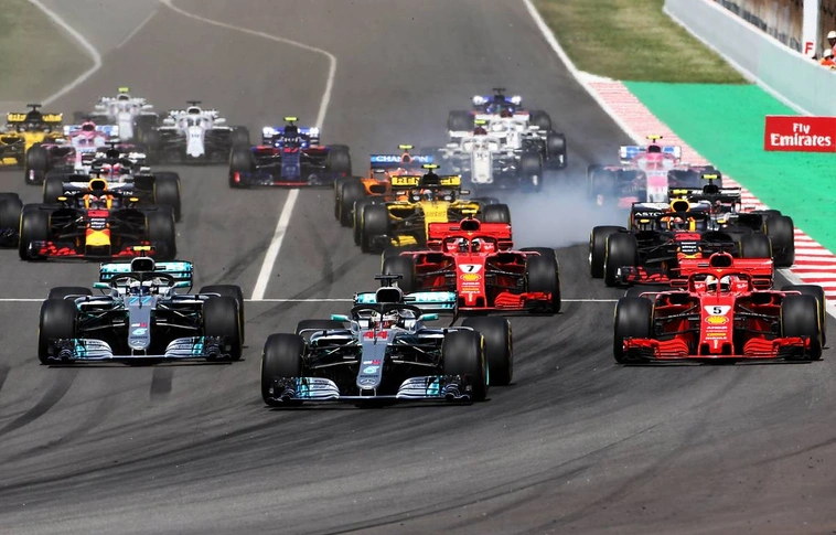Könnyed kettős Mercedes győzelem a Spanyol Nagydíjon