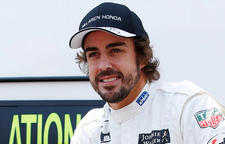 Fernando Alonso aláírta 2018-as szerződését