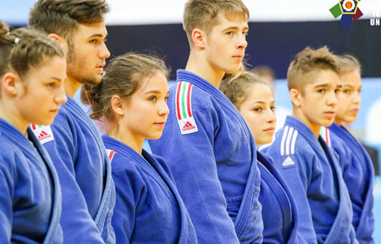 Eb-ötödik a csapat Faragó Petrával és Kriza Annával