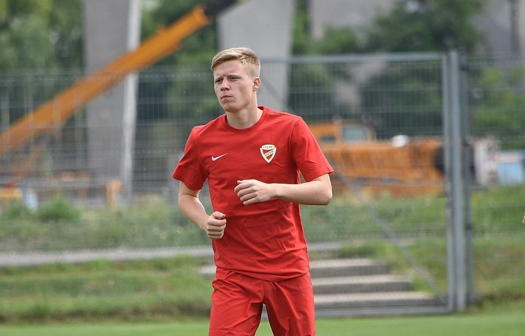 Óvári Zsolt kölcsönbe került