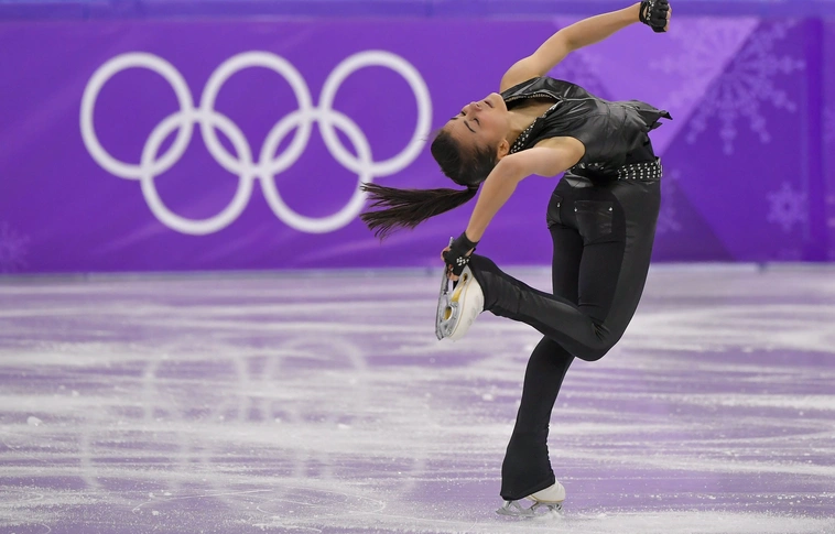 AC/DC dalokkal mozgatta meg a közönséget Tóth Ivett a téli olimpián
