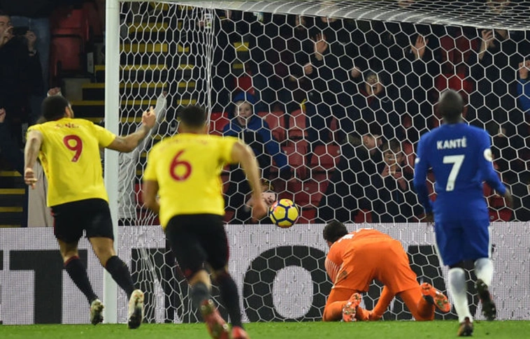 A Watford csatára meg tudja magyarázni, miért mutatott be az egész közönségnek