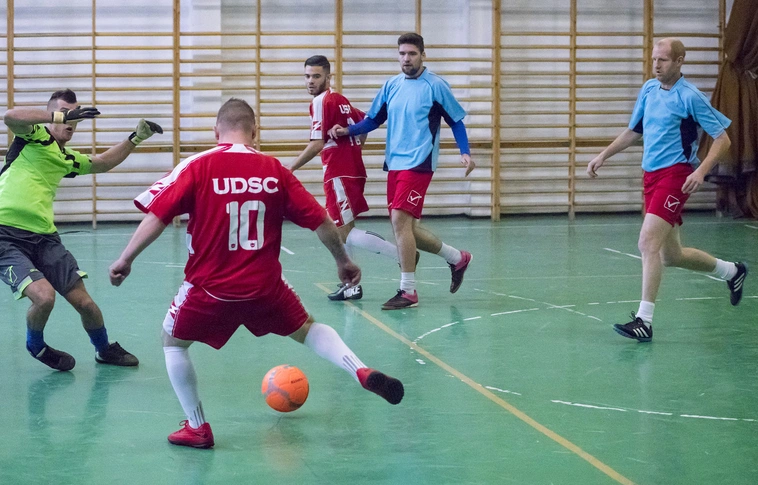 Jótékonysági focitornát rendezett a Fidelitas miskolci csoportja