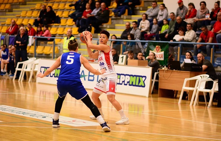 Letarolták az MTK-t a kosaras lányok