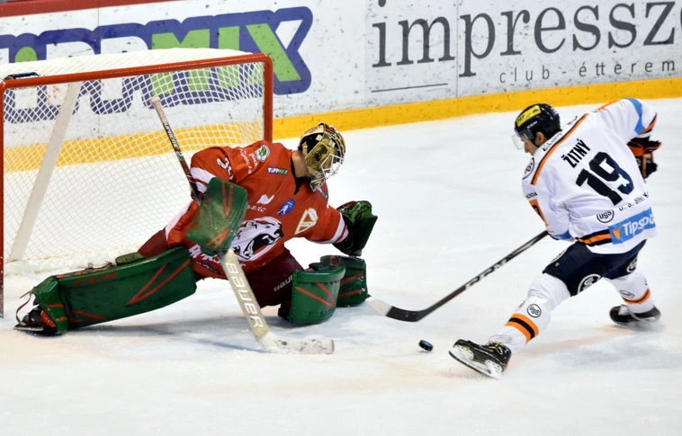 A büntetőlövések döntöttek – DVTK Jegesmedvék - HC Košice 1-2