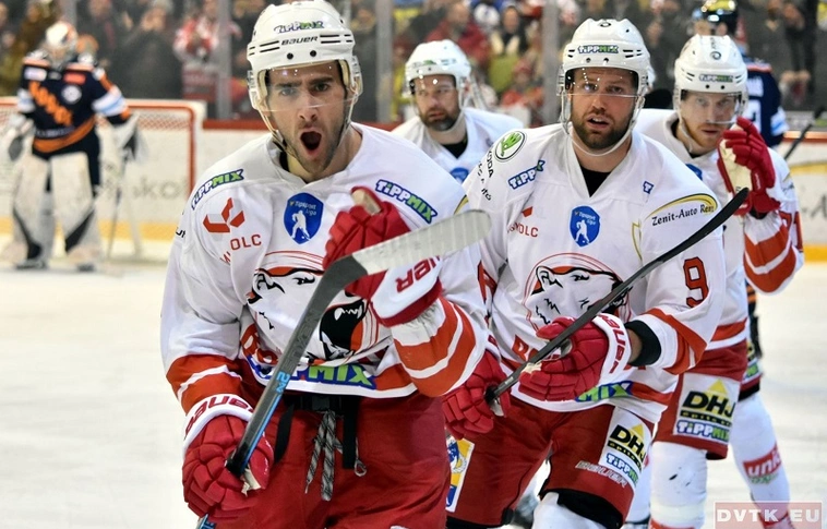 Micsoda bravúr! – A listavezetőt győzte le hazai pályán a DVTK Jegesmedvék csapata