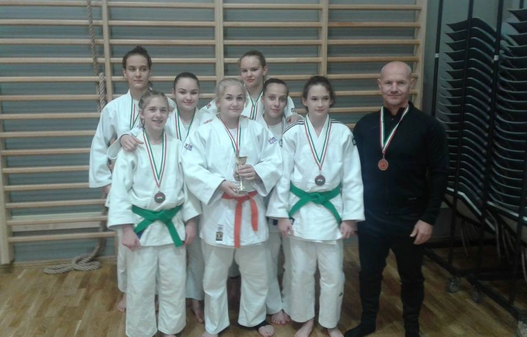 Csapatbajnoki bronz Győrből