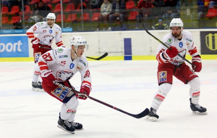 Először győztek idegenben a Jegesmedvék