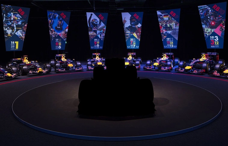 A Mercedesszel együtt jön az új Red Bull