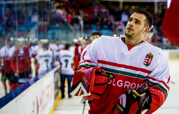 Vay Ádám a DVTK Jegesmedvékhez szerződött