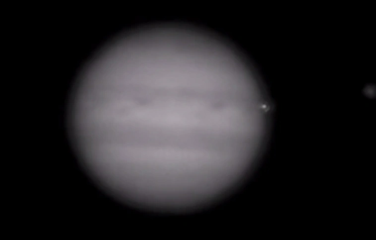Egy ismeretlen objektum csapódott a Jupiterbe