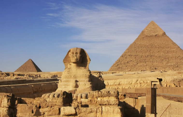 Átvizsgálják az egyiptomi piramisokat
