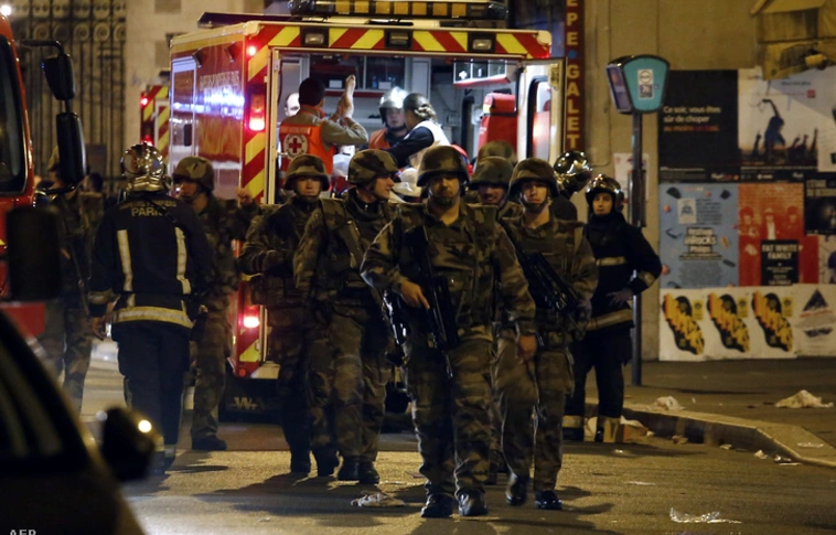 Párizsi terrortámadás: nagyon durva videót tettek közzé a lövöldözésről