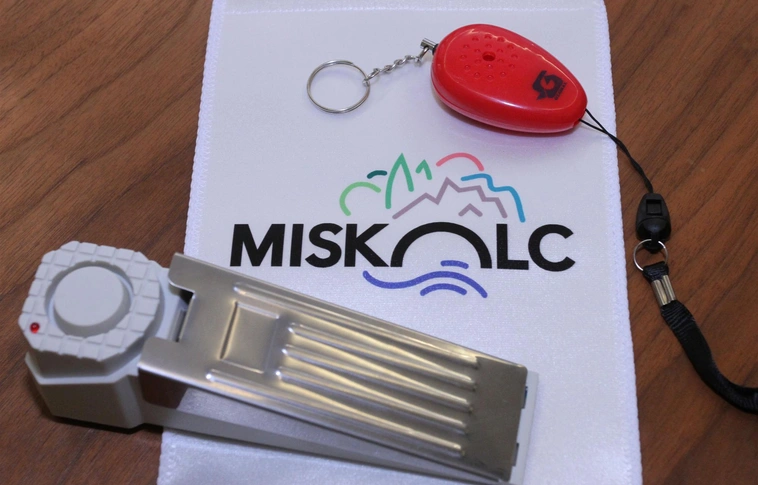 SALKAHÁZI SÁRA PROGRAM - Közérdekű információ az ajtó- és személyi riasztókról