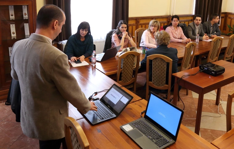 Ingyenes előadások, felvilágosítás: fókuszban a megyei vállalkozások humánpolitikai fejlesztése