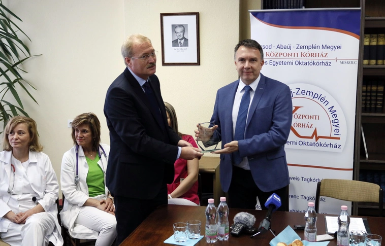 Jótékonysági akció: újabb különleges eszközt kapott a Gyermekegészségügyi Központ