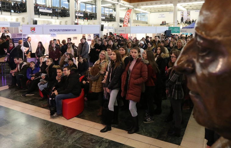 A tudás és a közösség campusa - Nyílt napok a Miskolci Egyetemen (Képgalériával)