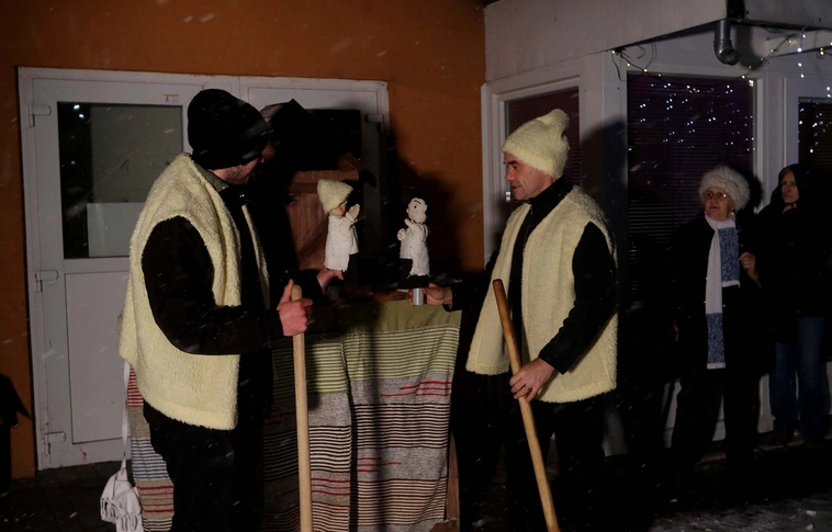 "Ünnepre hangoló" - Karácsonyi ünnepség a Vörösmarty városrészben (Képgalériával)