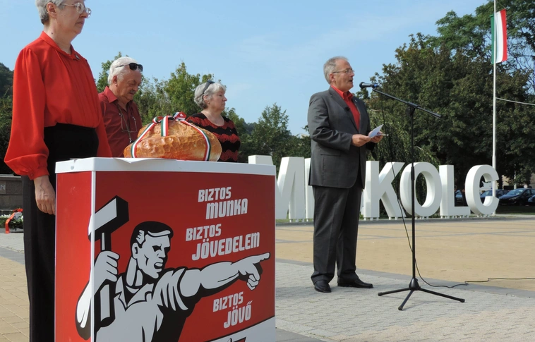 Munkáspárti megemlékezés a Szent István téren