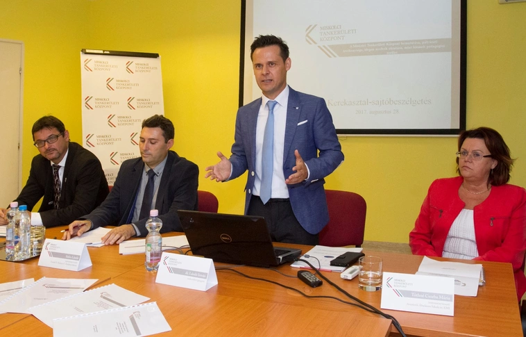 Több mint 16 ezer diák kezdi meg a tanévet a Miskolci Tankerületi Központhoz tartozó intézményekben