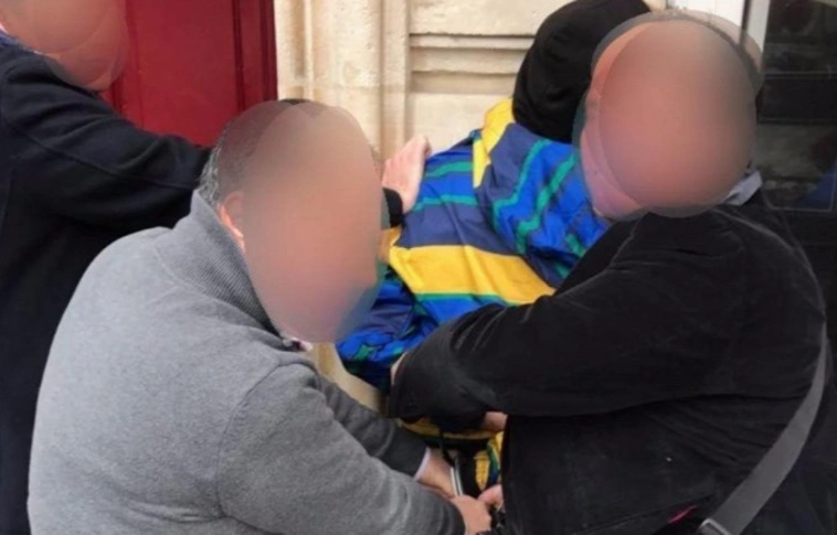 Migráns zaklatott szexuálisan egy rendőrnőt Párizsban