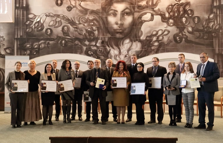 Szakmai konferencia és díjátadó a fogyatékos emberek világnapja alkalmából (Képgalériával)