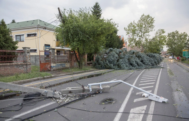 Több mint 300 millió forintos kárt okozott a vihar