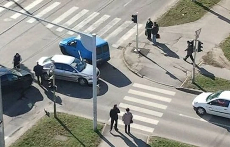 Baleset miatt leállt a villamosforgalom Miskolcon