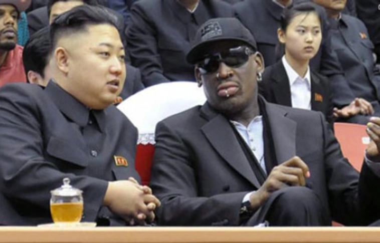 Kim Dzsong Un betiltotta a farmert és a piercinget