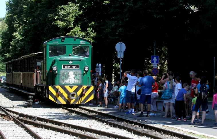 Salkaházi kirándulás Lillafüredre, kisvasúttal