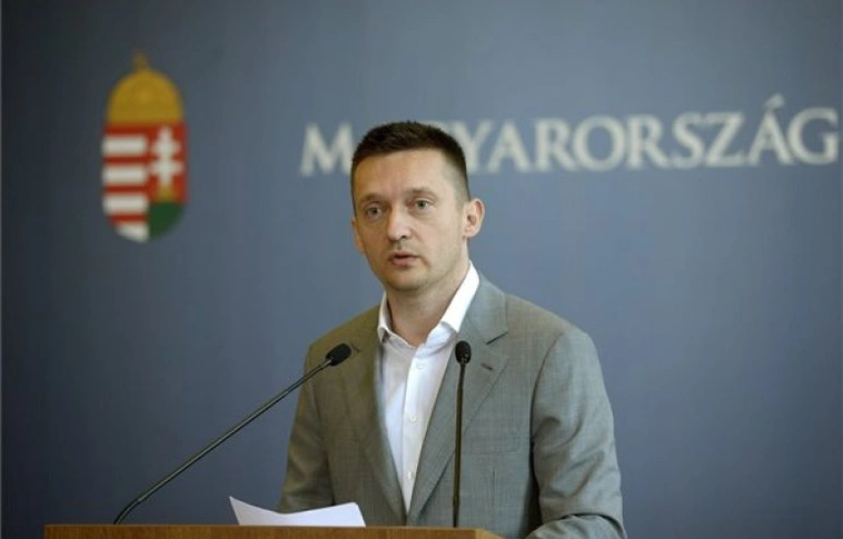 Elfogadták a vasárnapi zárva tartás visszavonását célzó javaslatot