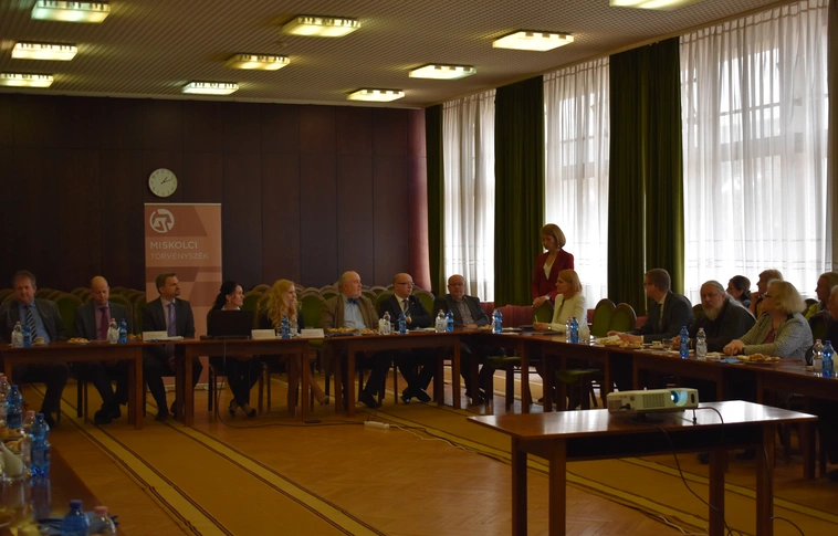 Korszerű berendezések a megyei bíróságok biztonságáért