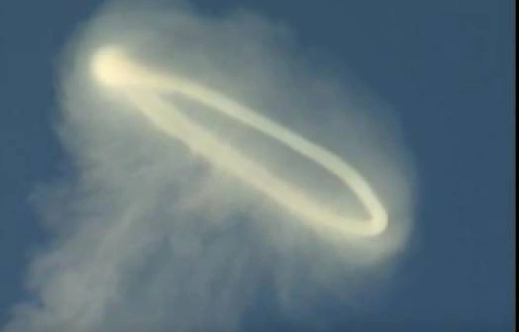 Ijesztő, különleges és lenyűgöző: füstkarikákat ereget az Etna! (Durva videók)