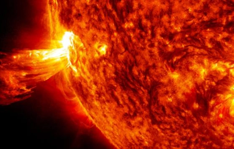 NASA: óriási napkitörés történt, a keletkező napszél hamarosan eléri a Földet! (Videó)