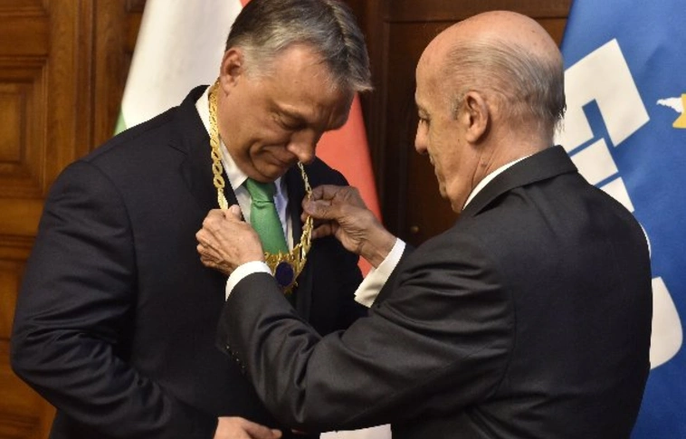 A FINA legrangosabb kitüntetését kapta meg Orbán Viktor
