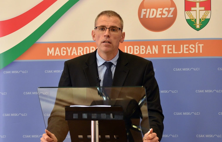 Fidesz: "Jakab Péter, hivatásos rettegő"