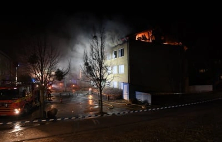 Tűz és pánik a legnagyobb svédországi menekültközpontban