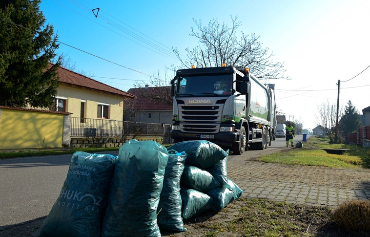 Áprilisban újra indul a házhoz menő zöldhulladék gyűjtés