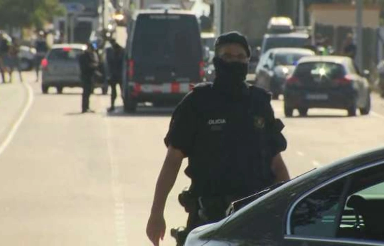 Lelőtték a rendőrök a barcelonai merénylőt (Helyszíni fotók)
