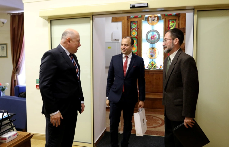 Gazdasági, kulturális kapcsolatokról tárgyalt Miskolcon a moldovai nagykövet