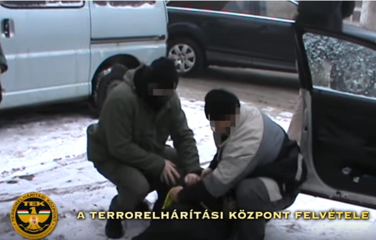Tíz évig zsarolta áldozatát a miskolci uzsorás - szerdán eljött érte a TEK (Videóval)