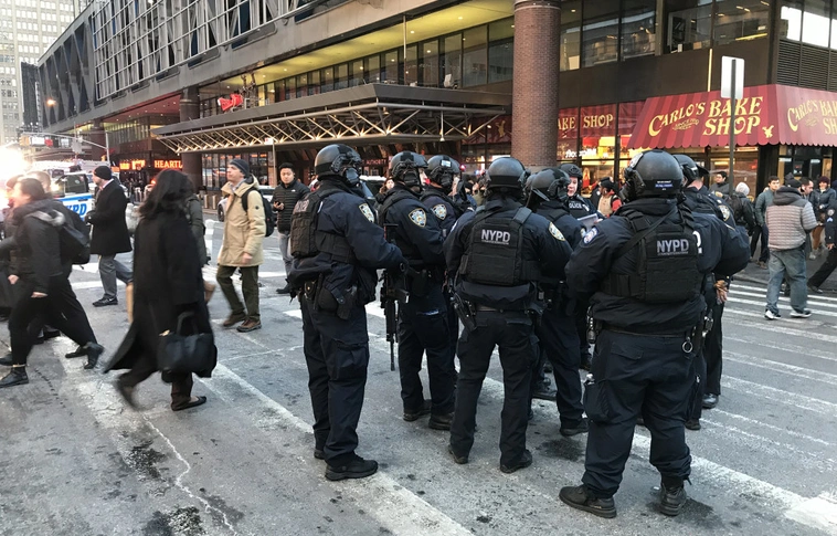 Terrorcselekmény New Yorkban - legalább négyen megsérültek 
